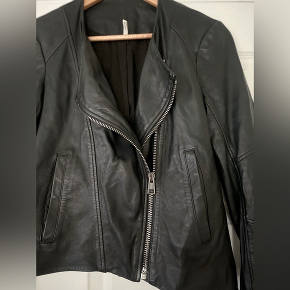 Helmut Lang Asymmetric Leather Jacket - Picture 2 of 6